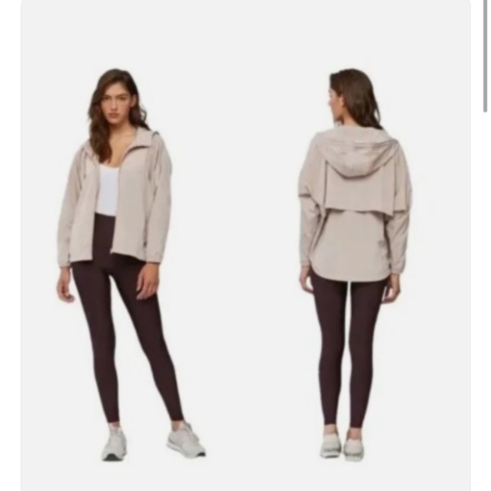 Soia & Kyo Blush/Tan OakLynn Water-Repellent Vented Back Jacket Size 1X